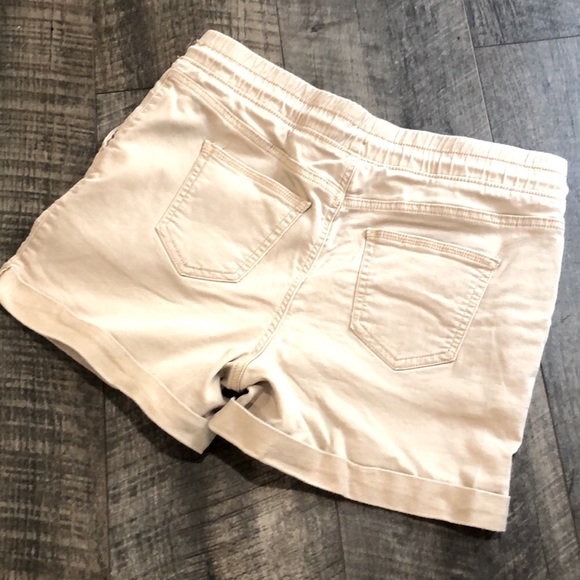 TIME & TRU KHAKI ELASTIC WAIST 4’ SHORTS WITH POCKETS SIZE JR S(4-6) - Picture 2 of 5